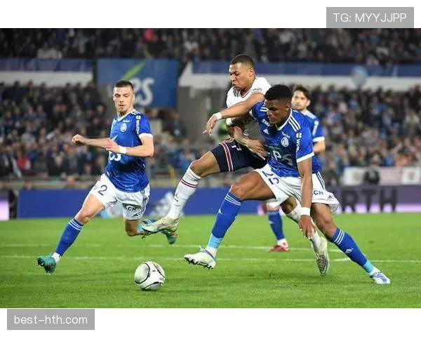 斯特拉斯堡与洛里昂升班马内战 价值六分保级大战